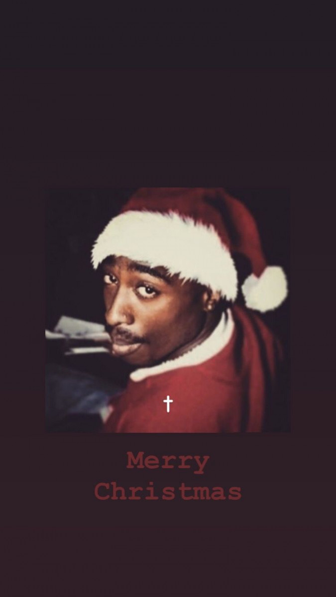 Christmas wallpaper Xmas Tupac pac  Tupac pictures, s rappers