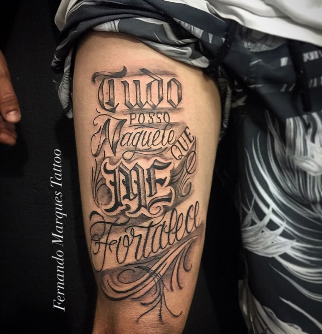 Tattoo letras  Tatuagem coxa masculina, Tatuagem na perna