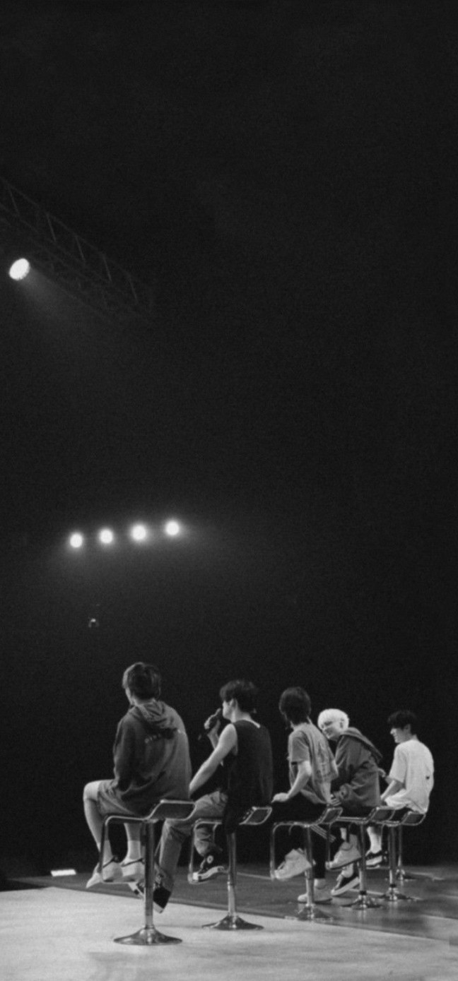 ♡ TXT LOCKSCREEN  Txt, Dark aesthetic, Concert