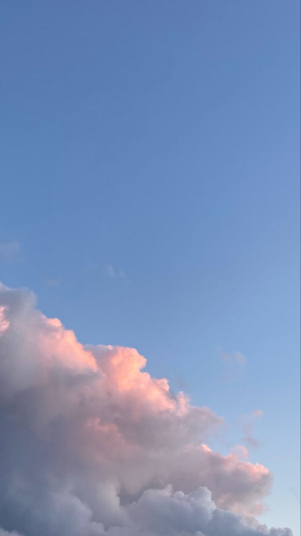 clouds blue sunset background phone lockscreen aesthetic heaven