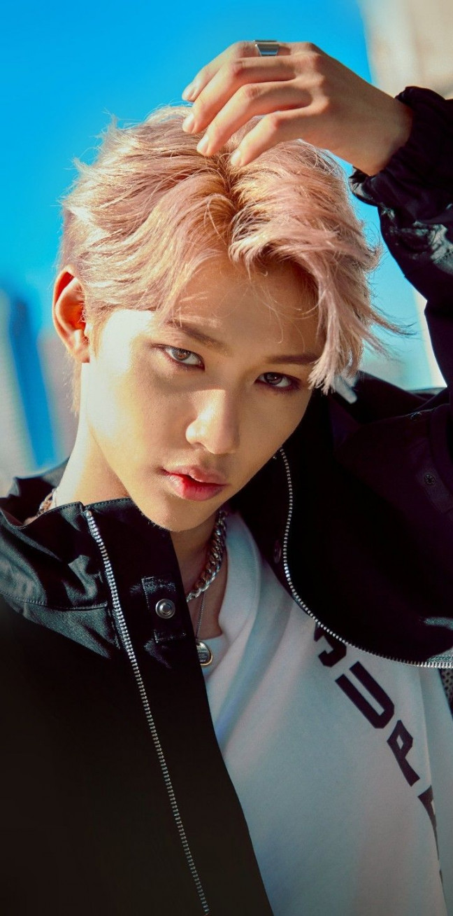 Felix Wallpaper Lockscreen  Felix stray kids, Stray kids seungmin